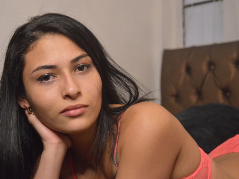 IsabellaRodrigo's profile - Image n°0