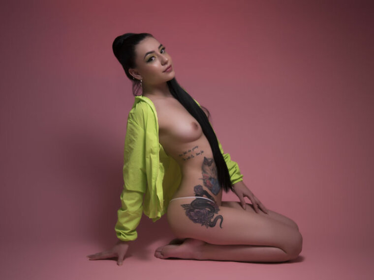 IsabellaRojas's profile - Image n°1
