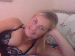 Izzynew32's Sexcam