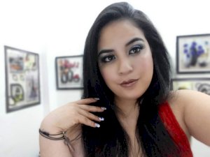 JUICYPUSSYXX's Sexcam