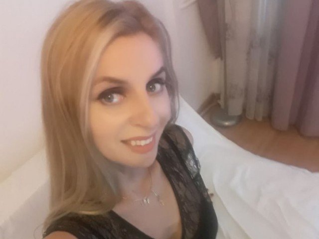 JuneFlower's profile - Image n°1