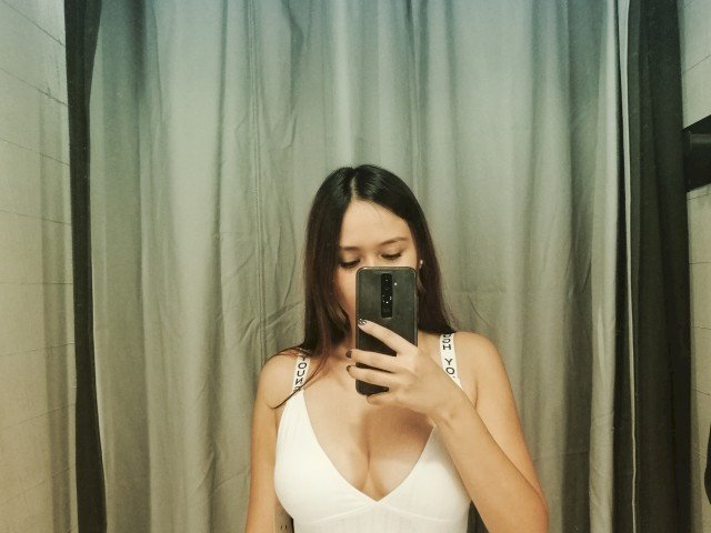 julietavega's profile - Image n°1