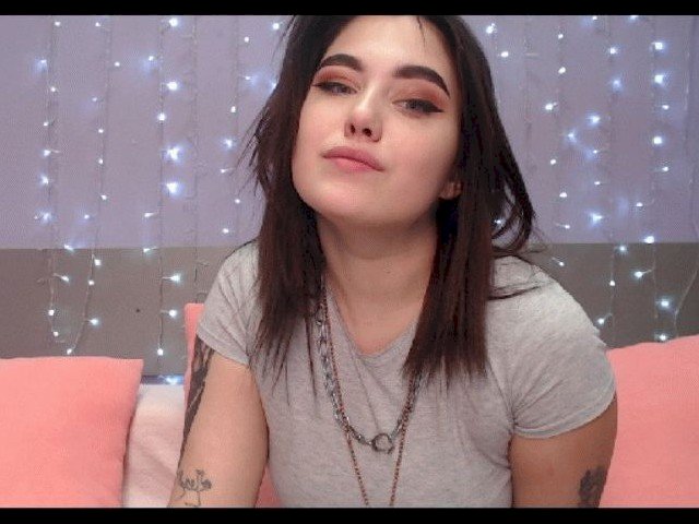 Julianne's profile - Image n°0