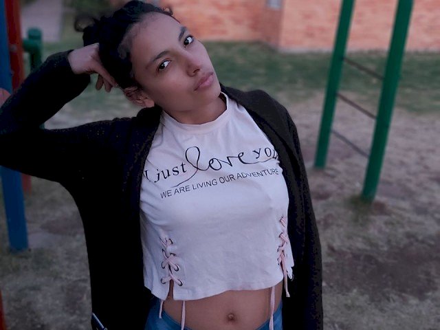 JuicyPussyx's profile - Image n°4