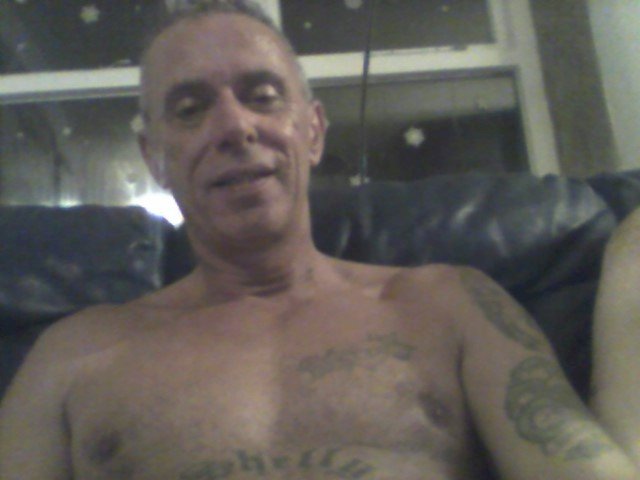 JJJAMES01's profile - Image n°1