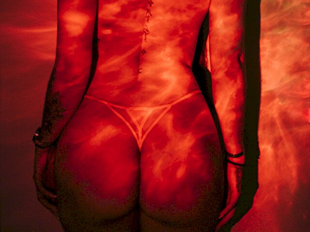 JulietaPaige's profile - Image n°2