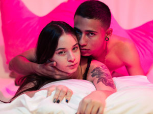 JadeAndAngell's Sexcam