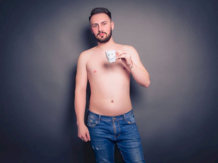 JakeWallace's profile - Image n°0