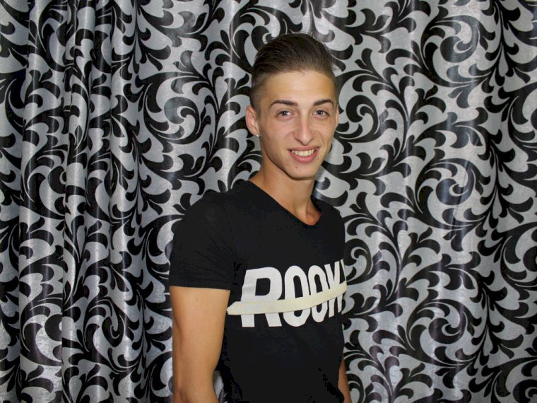 JameLeon's profile - Image n°0