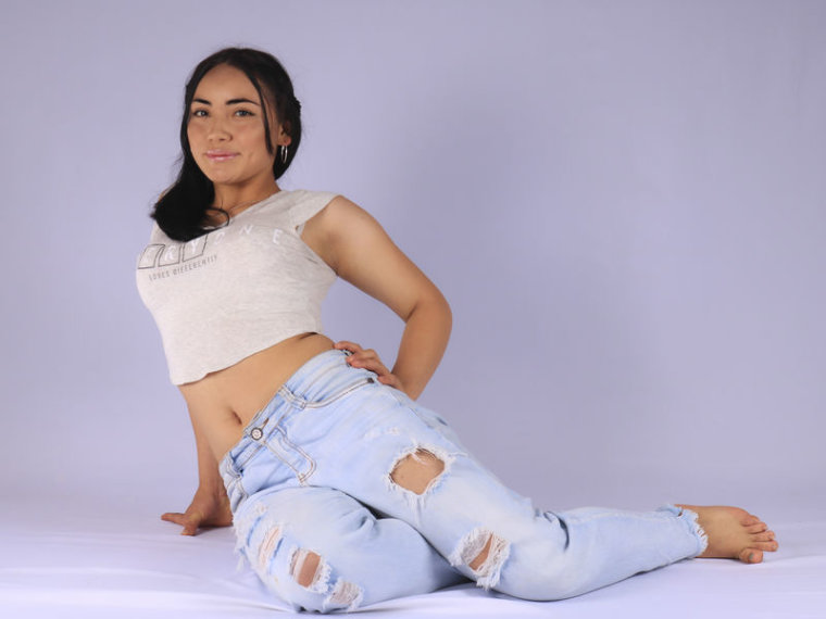 JanellaRik's profile - Image n°0
