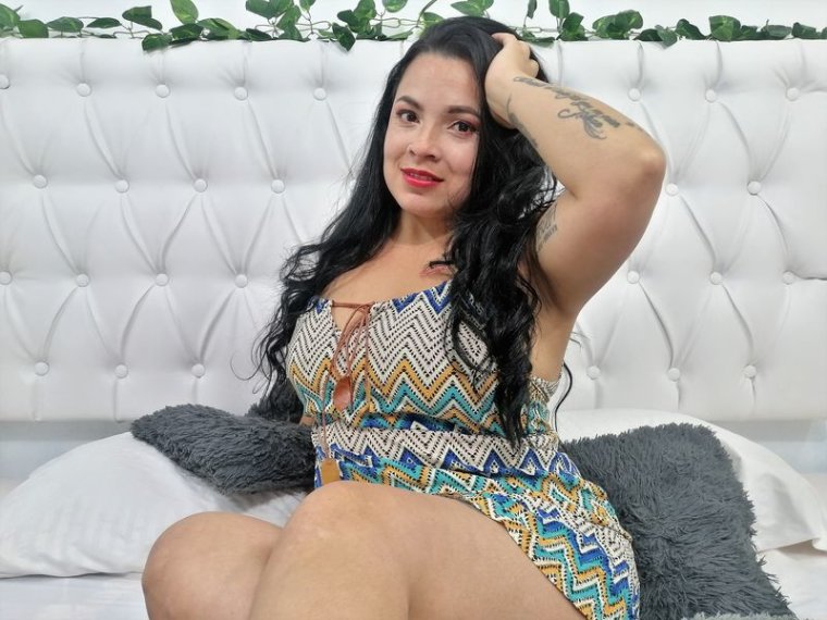 JanellBecher's profile - Image n°0