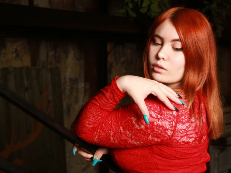 JaneXluster's profile - Image n°0