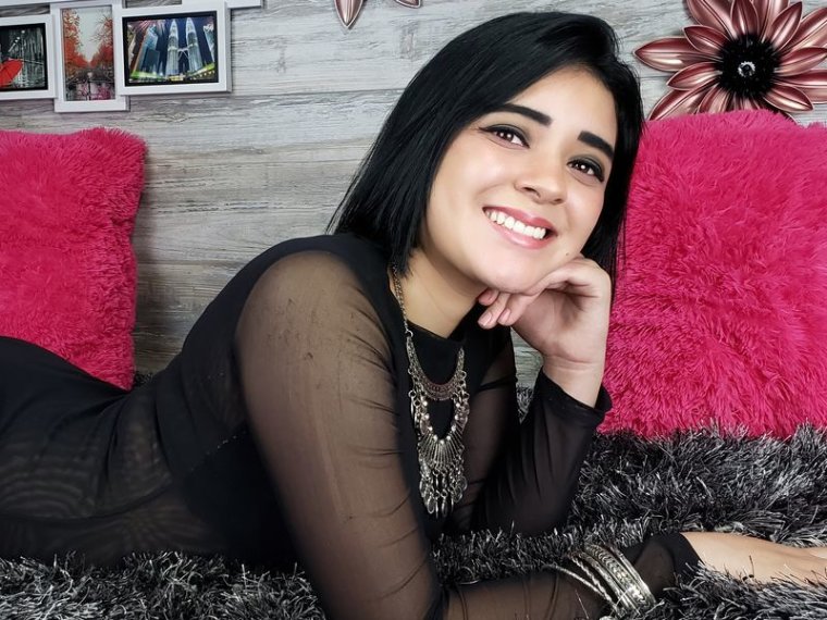 JaniaRossi's profile - Image n°0