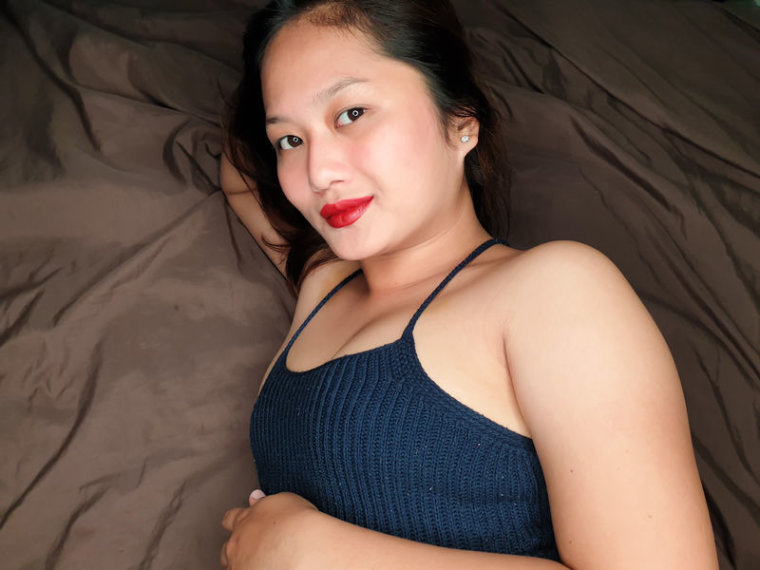 JanicaSnow's profile - Image n°0