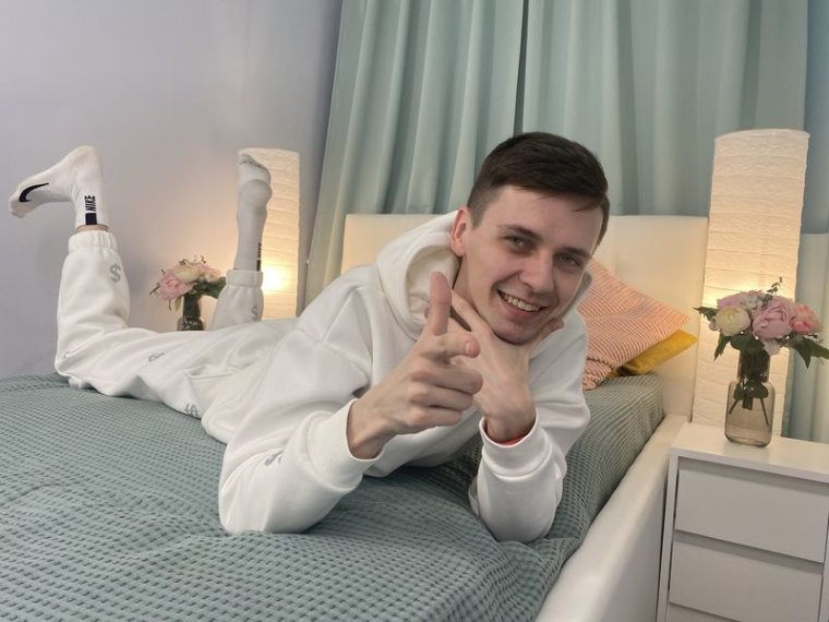 JasperLewis's profile - Image n°0