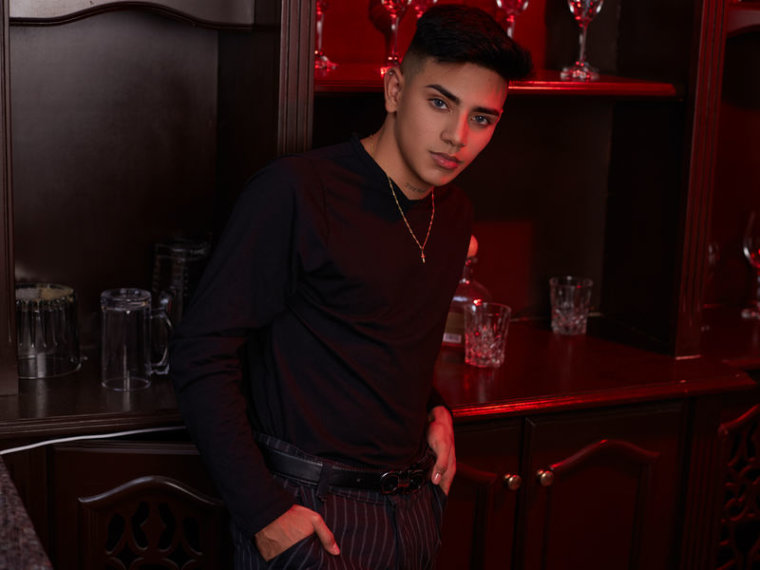 JayDinez's profile - Image n°0