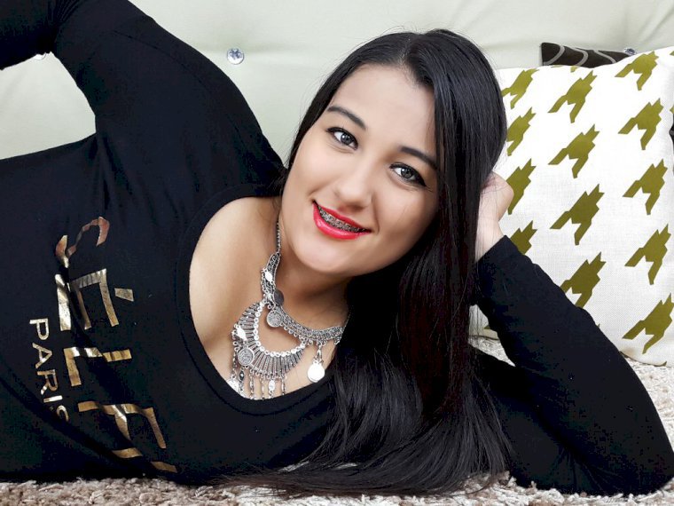JazminYoung's profile - Image n°0