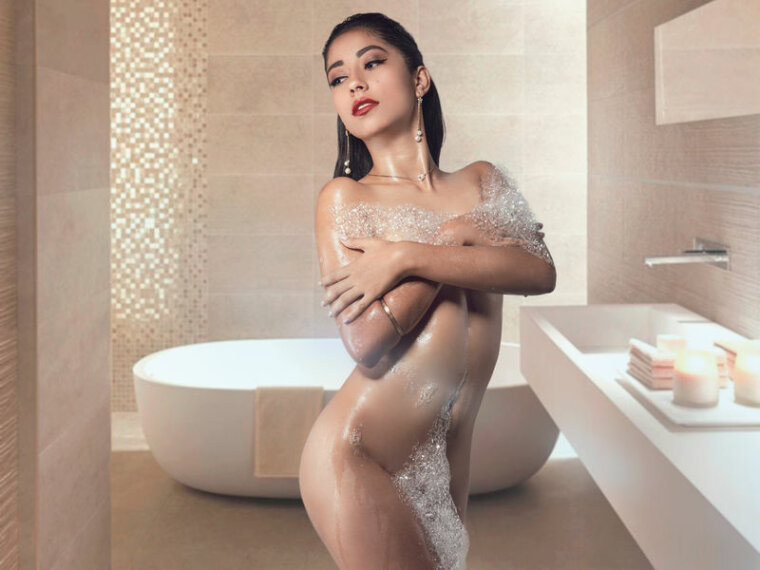 JenniferLohan's profile - Image n°1