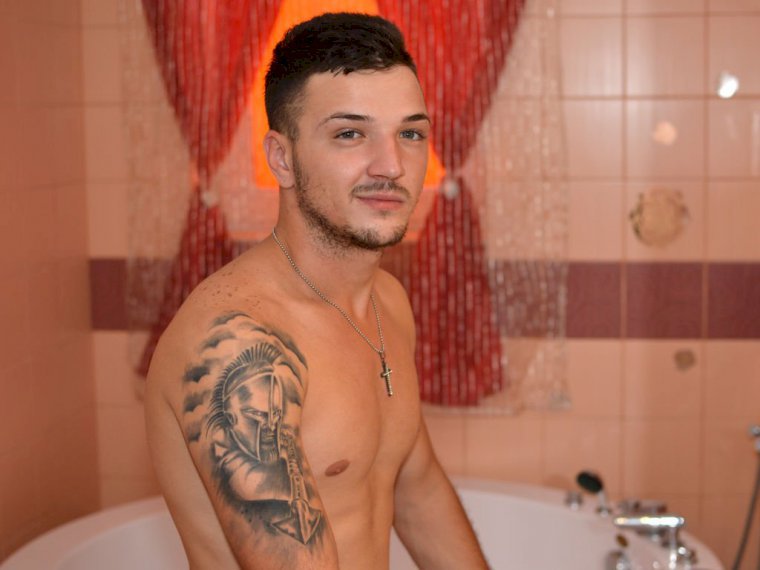 JobbyBrett's profile - Image n°1