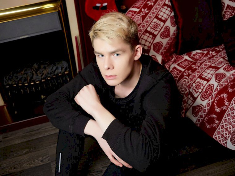 JohnKarmer's profile - Image n°1