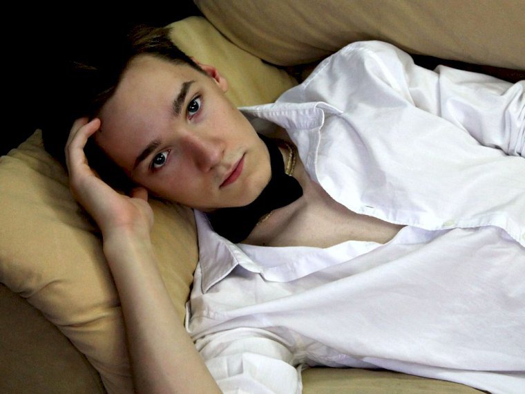 JohnMilton's profile - Image n°0