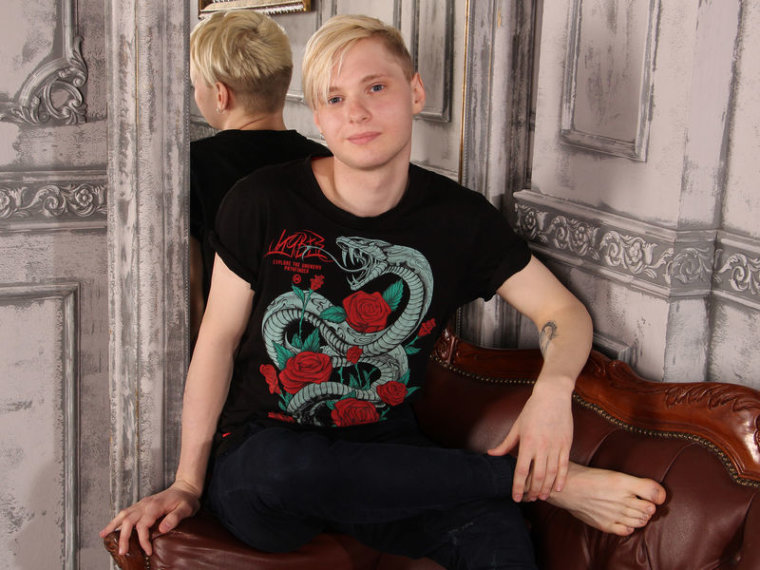 JohnnySunbeam's profile - Image n°0