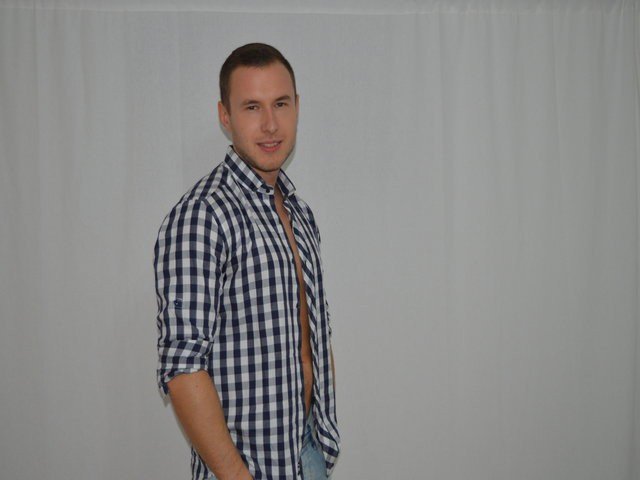 Johnyxxx's profile - Image n°0