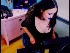 Jolie4cam's Sexcam