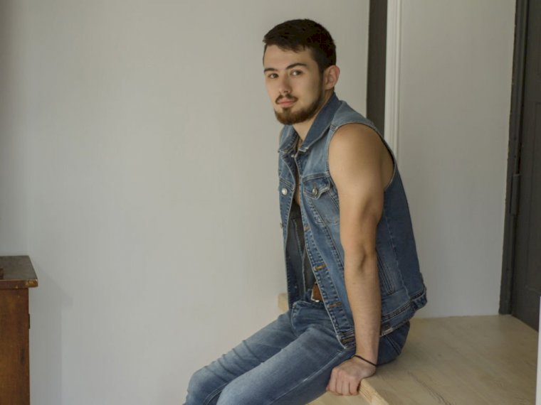 JoshuaStrong's profile - Image n°0