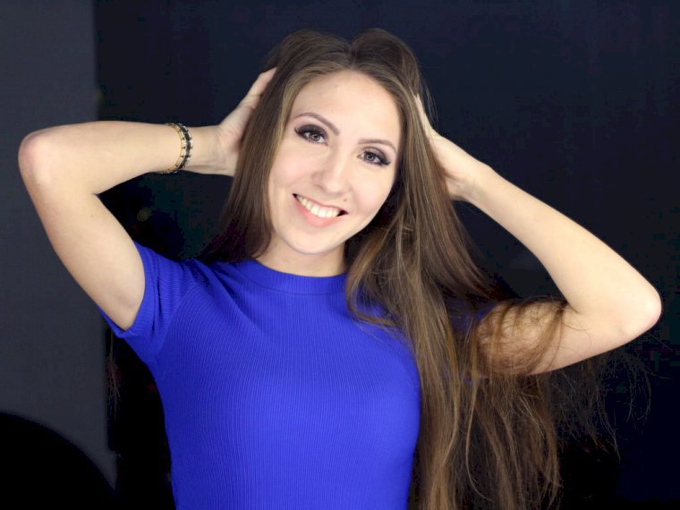 JuliaBritt's profile - Image n°1
