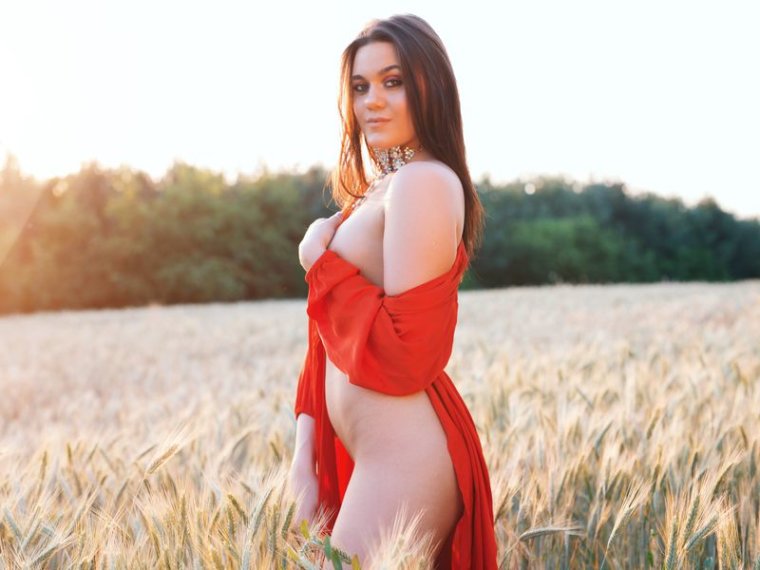 JuliannaRosso's profile - Image n°1