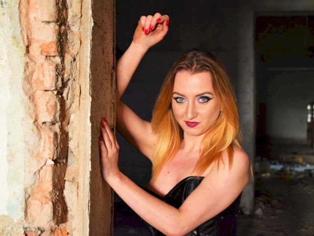 JulieFemDom's profiel - Afbeelding n°8