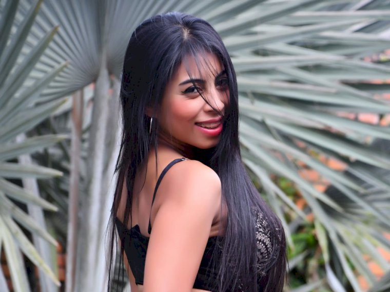 Julielawrence's profile - Image n°0