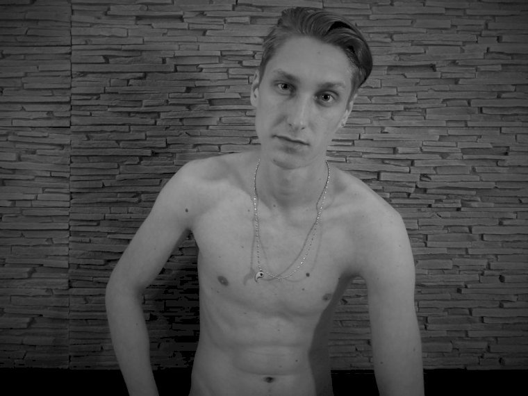 JustGabriel's profile - Image n°1