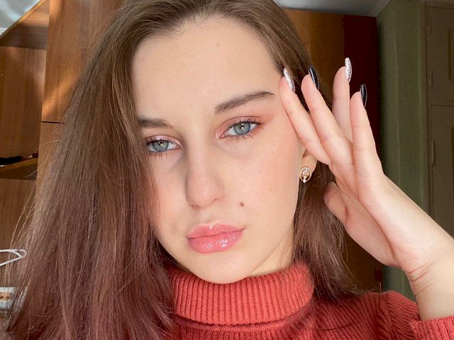 KiraKennett's profile - Image n°0