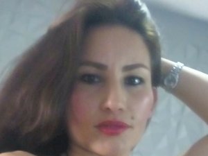 Live Sex Karolswuang