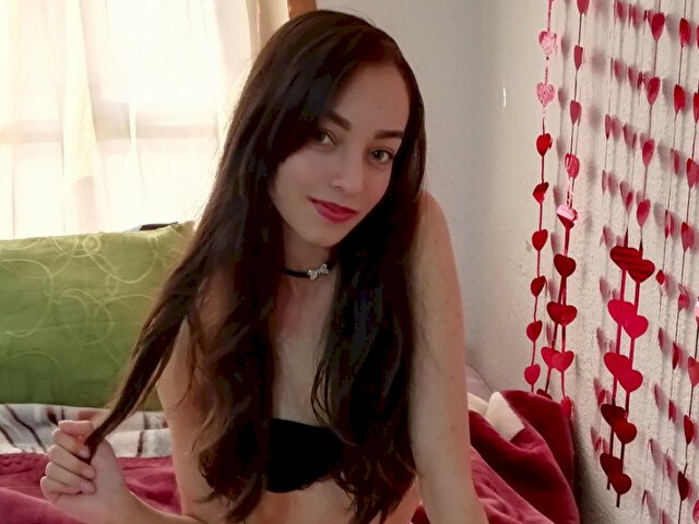 KatyaHomeg's profile - Image n°1
