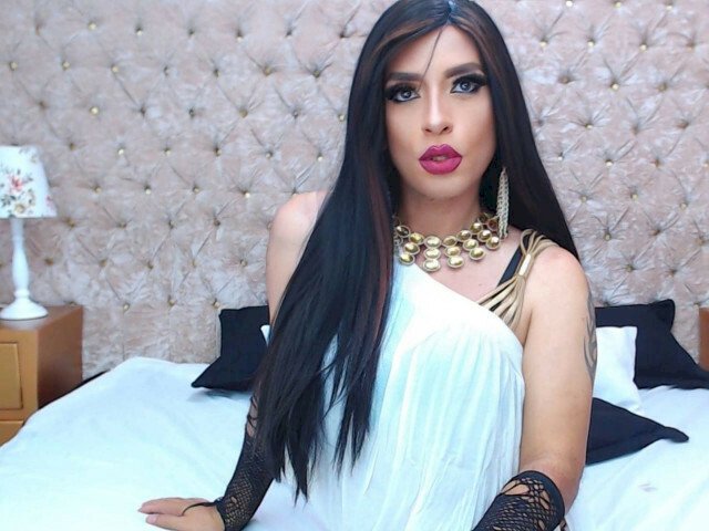 KarenLatin's profile - Image n°1