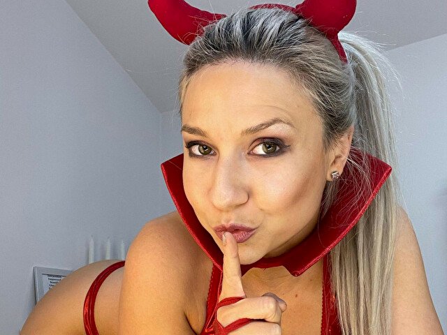 KristalQuinn's profiel - Afbeelding n°5