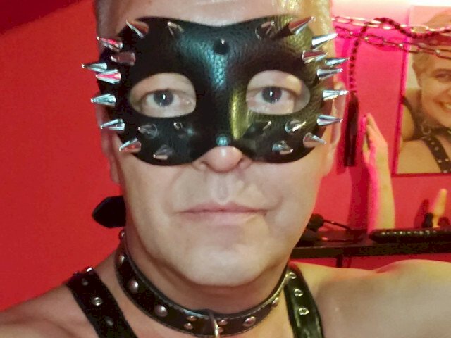 Kinkyshow's profile - Image n°0
