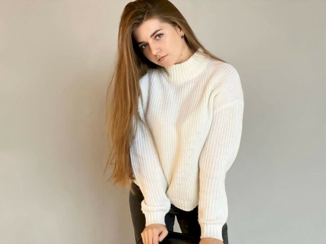 KassieLips's profile - Image n°1