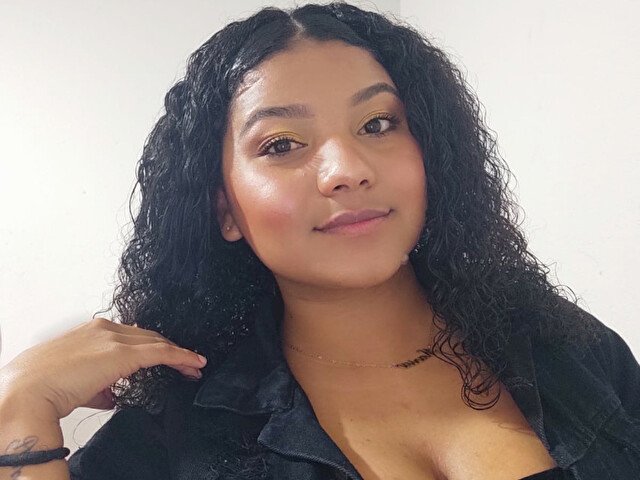 KorinaSean's profile - Image n°0
