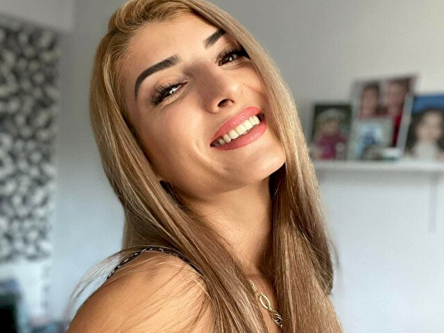 KimKimberlee's profile - Image n°1