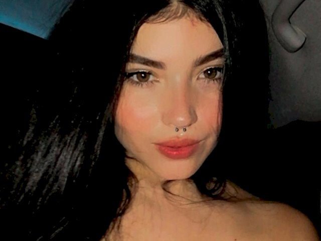 KylieMarri's profile - Image n°3