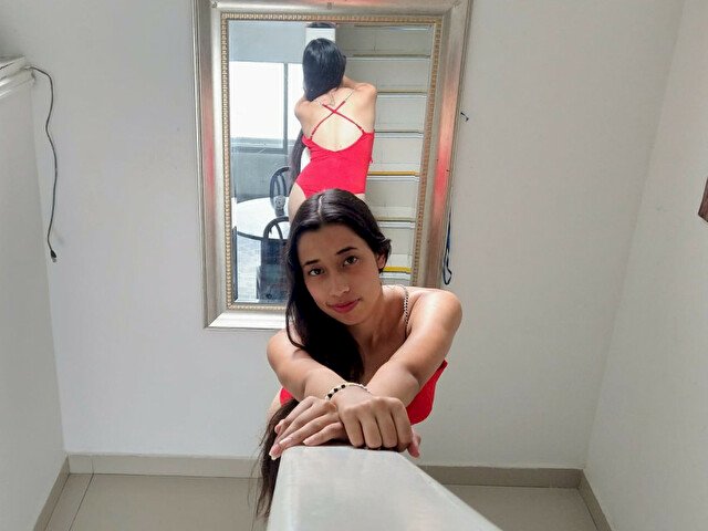 KinkiyKahomy's profile - Image n°1
