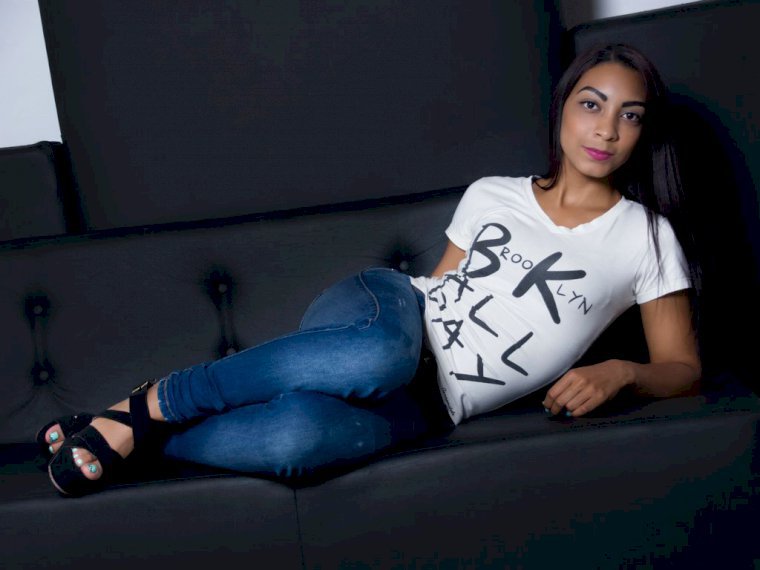 KarlaDahlia's profile - Image n°1