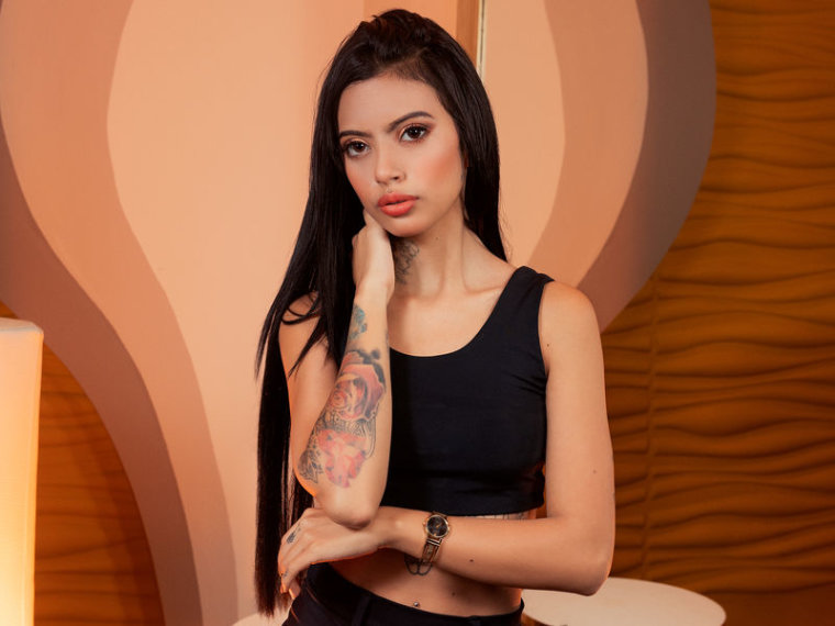 KarleyGray's profile - Image n°0