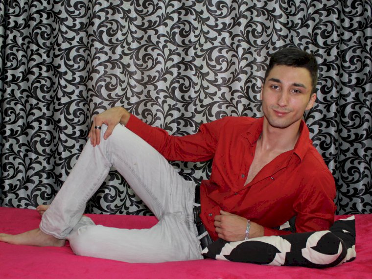 Karolinus's profile - Image n°0