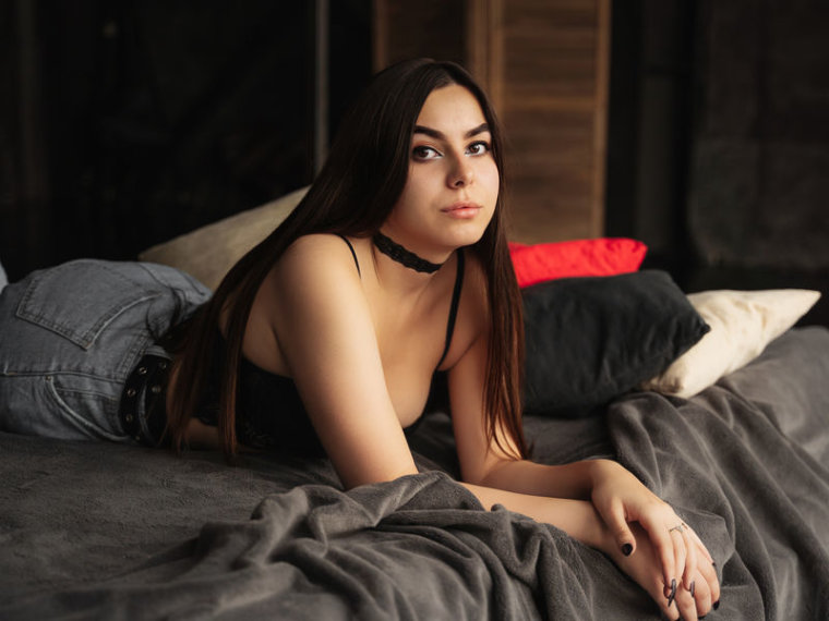 KatherineMiller's profile - Image n°0