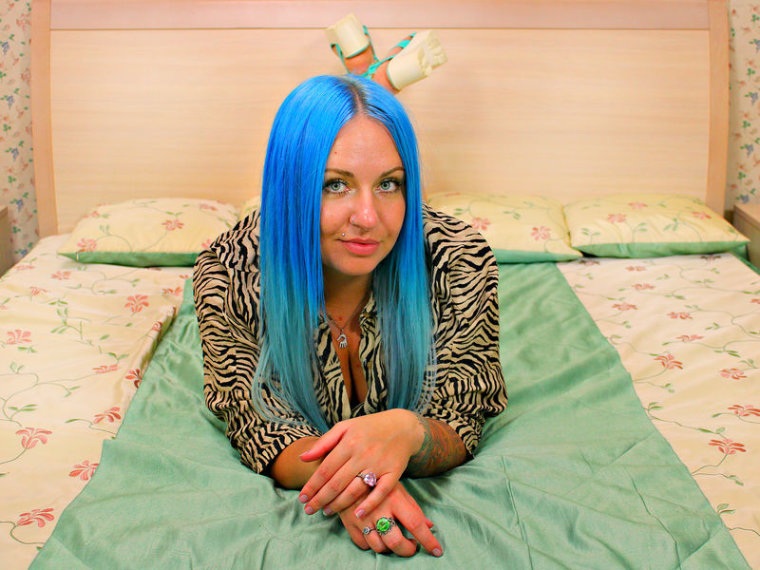 KatlyBay's profile - Image n°0